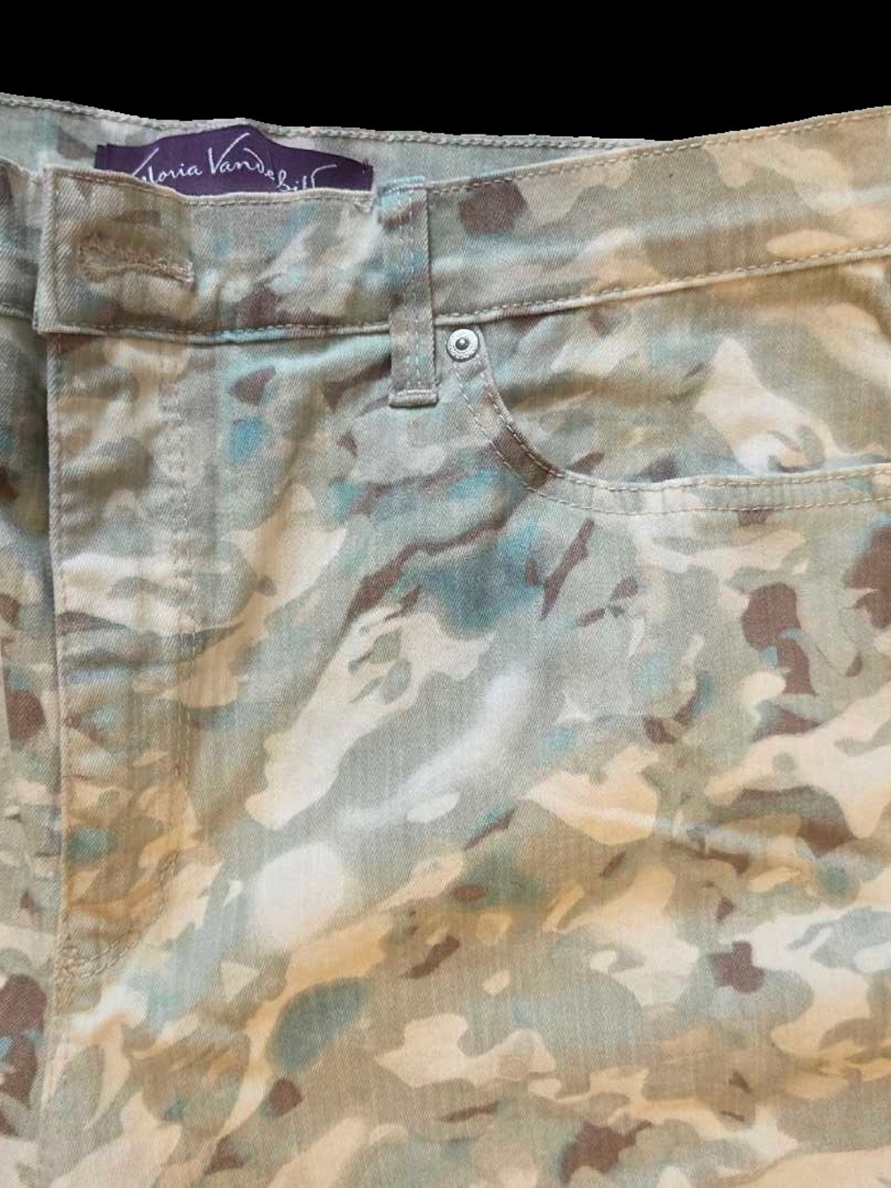 Gloria Vanderbilt Amanda Embroidered Camo Jeans - Size 14 - Picture 5 of 7